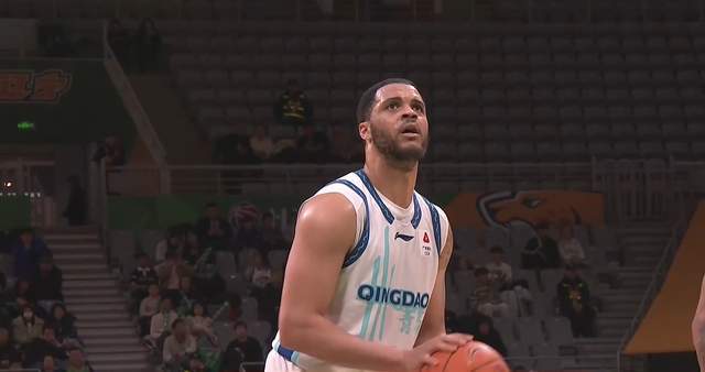 开云APP-辽篮被黑马狂虐16分！杨鸣输得太憋屈了，新援7投1中堪称大水货