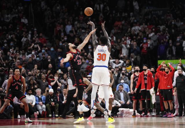 开云下载-弃用沃克之后1胜5负防守倒数第二！锡伯杜咬碎钢牙