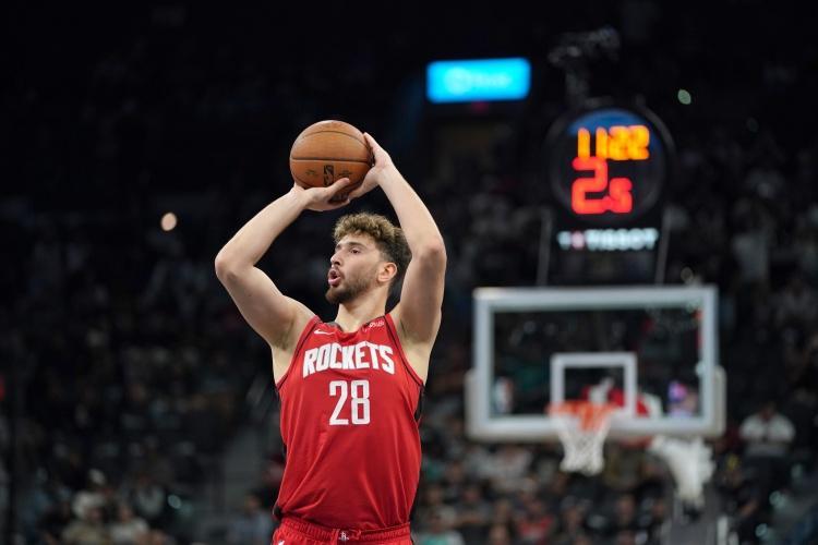 开云APP-火箭雪上加霜！背靠背加时输球，再战东部第1！乌度卡预定2连败？