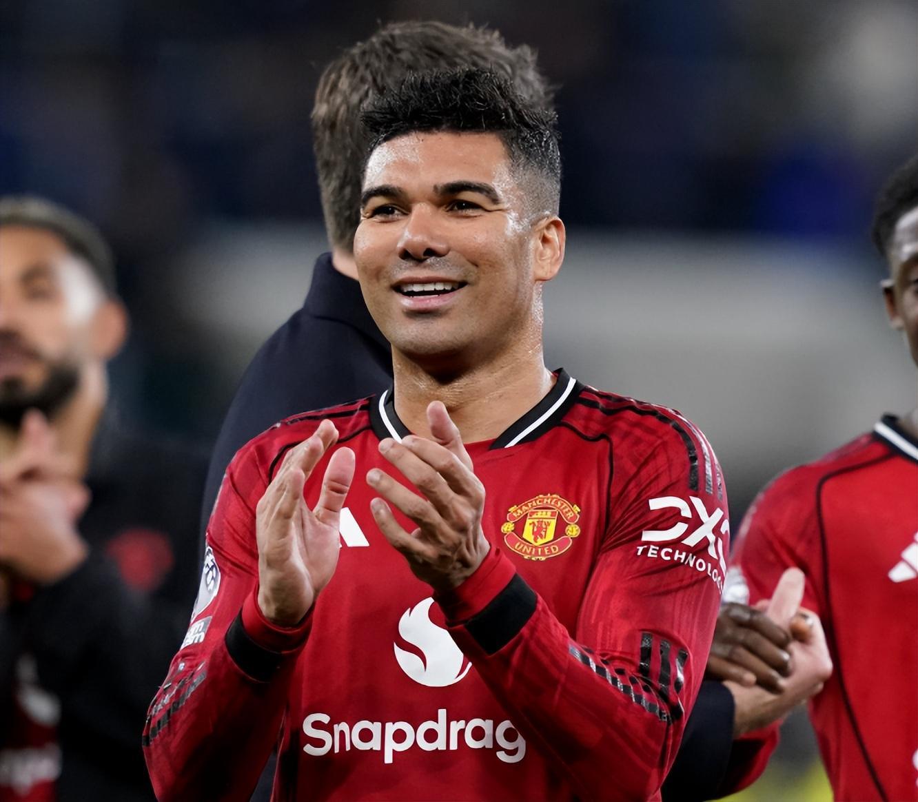 西媒曝曼联将签卡塞米罗接班人,预算2亿欧,托纳利标价1.5亿英镑